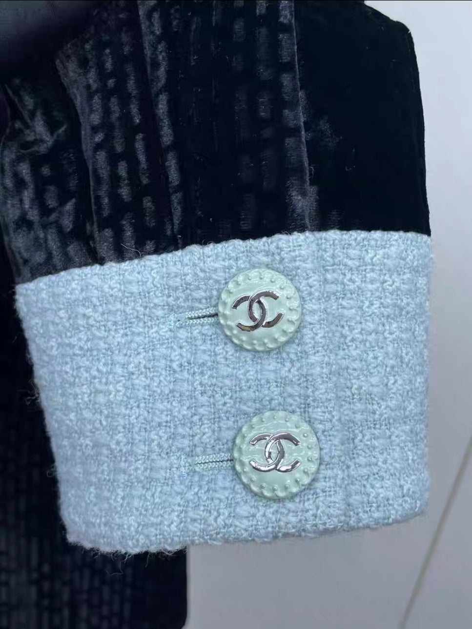 Chanel veste en velours collection 22B