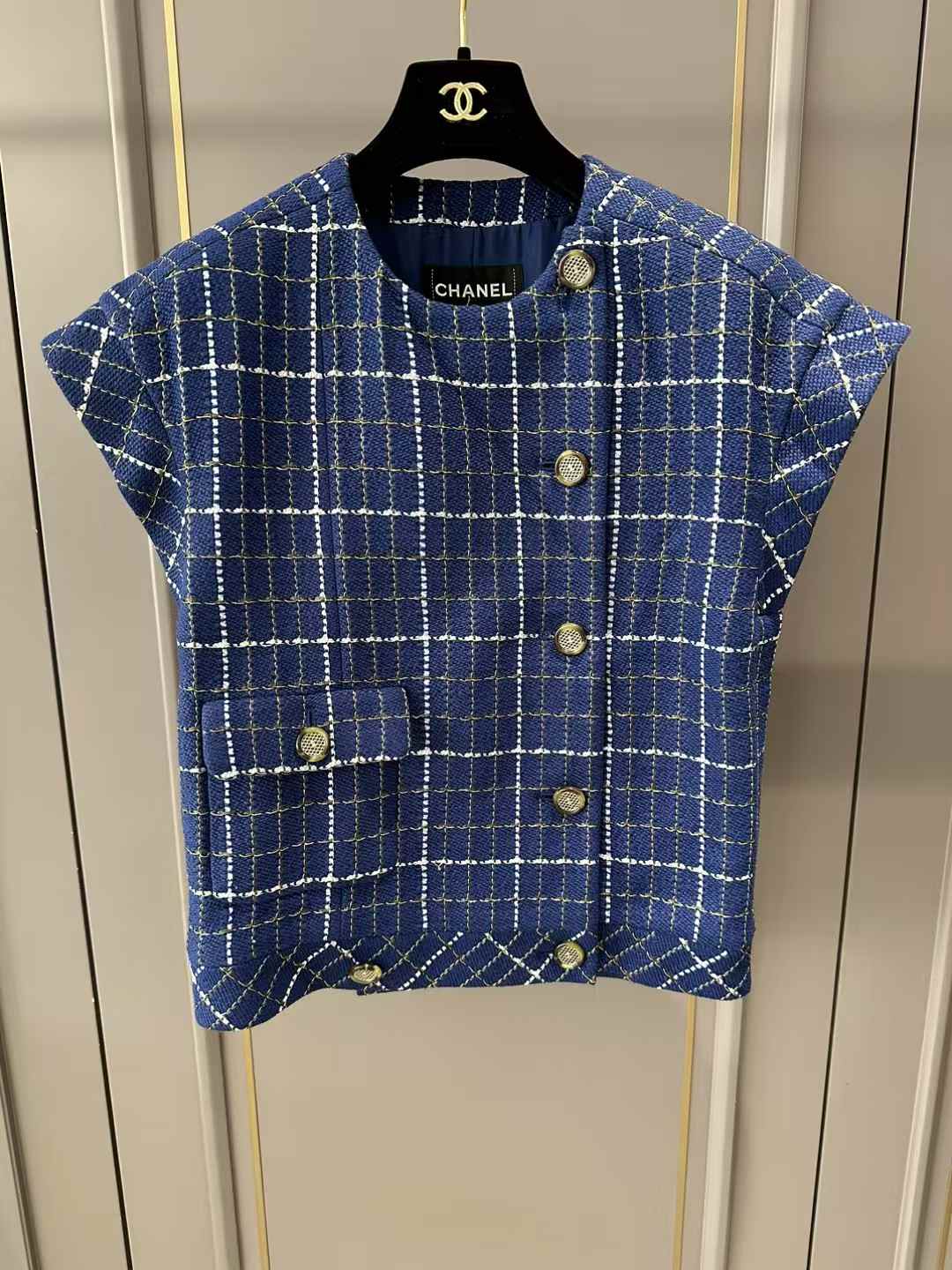 Chanel veste sans manche