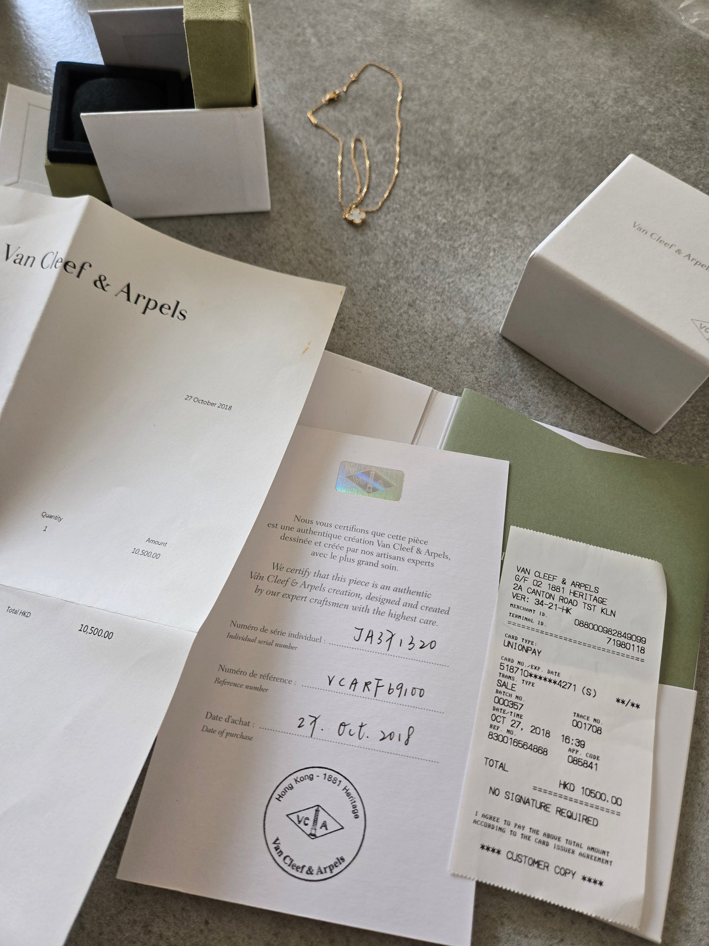 Van cleef &Arpels Sweet Alhambra collier