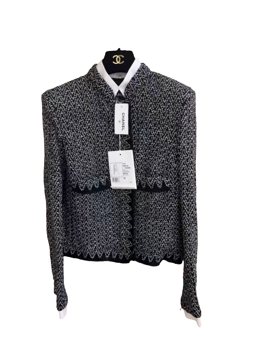 Chanel blazer neuf avec étiquette