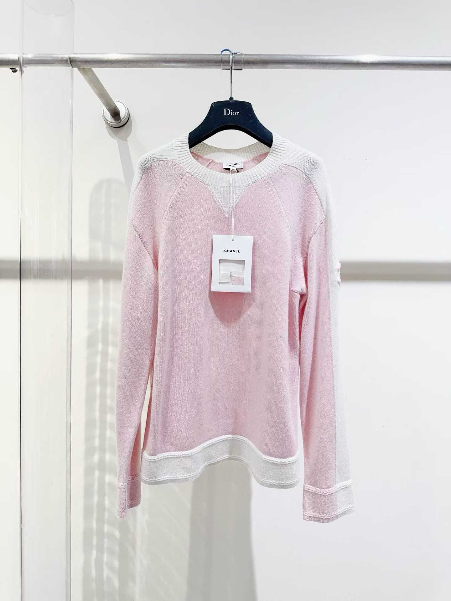 Chanel pull collection 24C