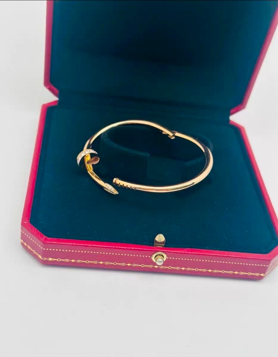 Cartier bracelet just un clou