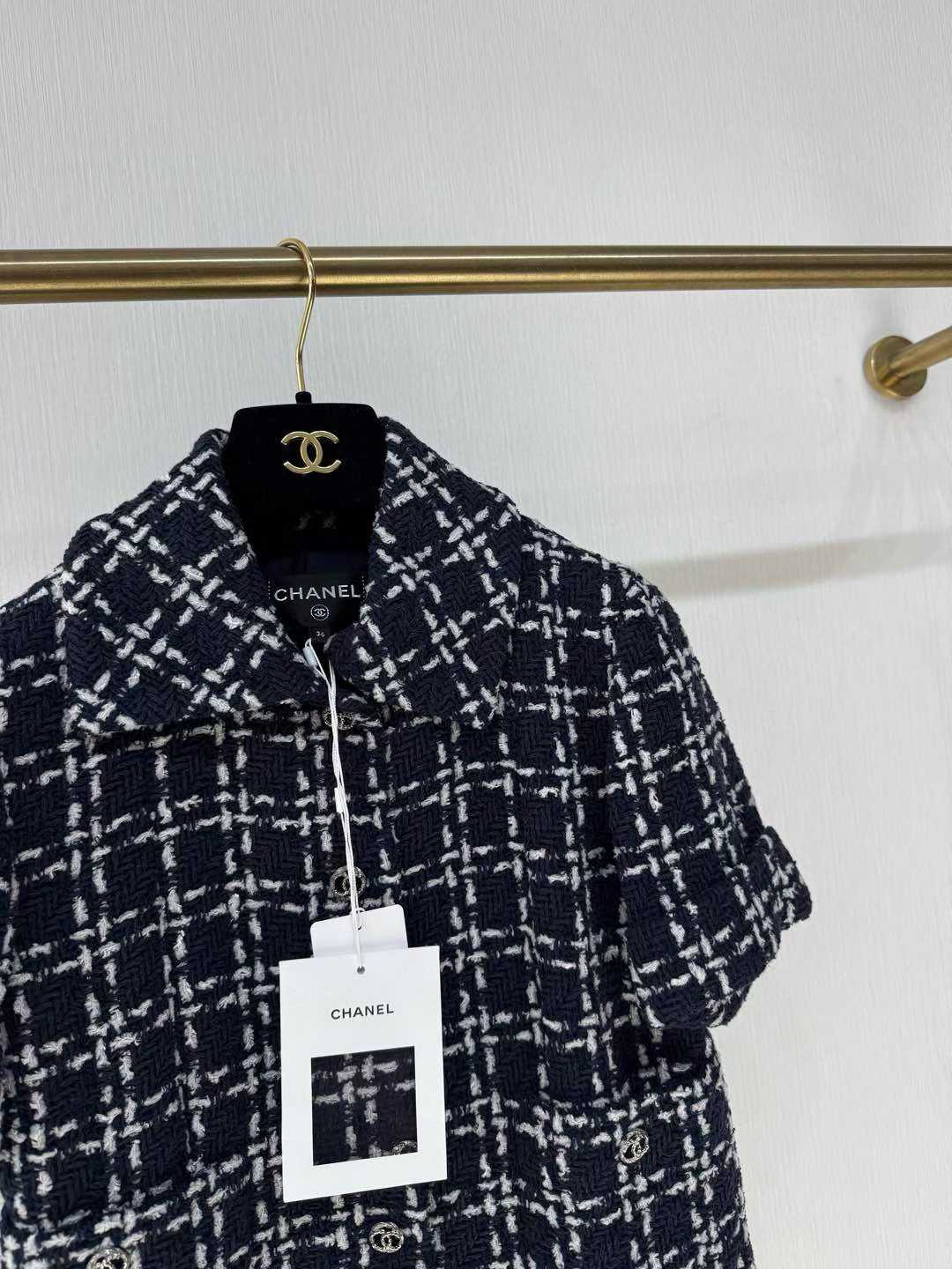 Chanel robe collection 23B