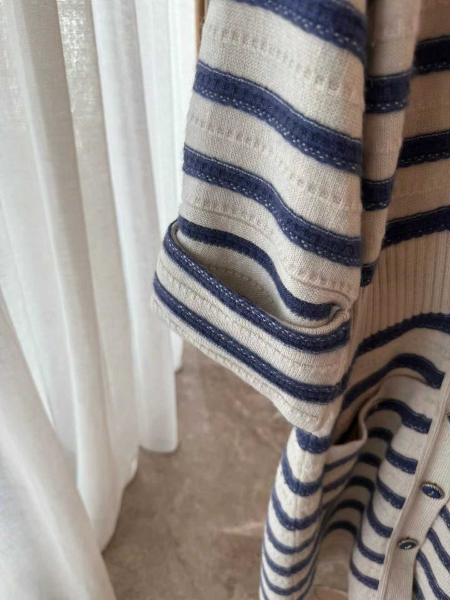 Chanel robe/cardigan