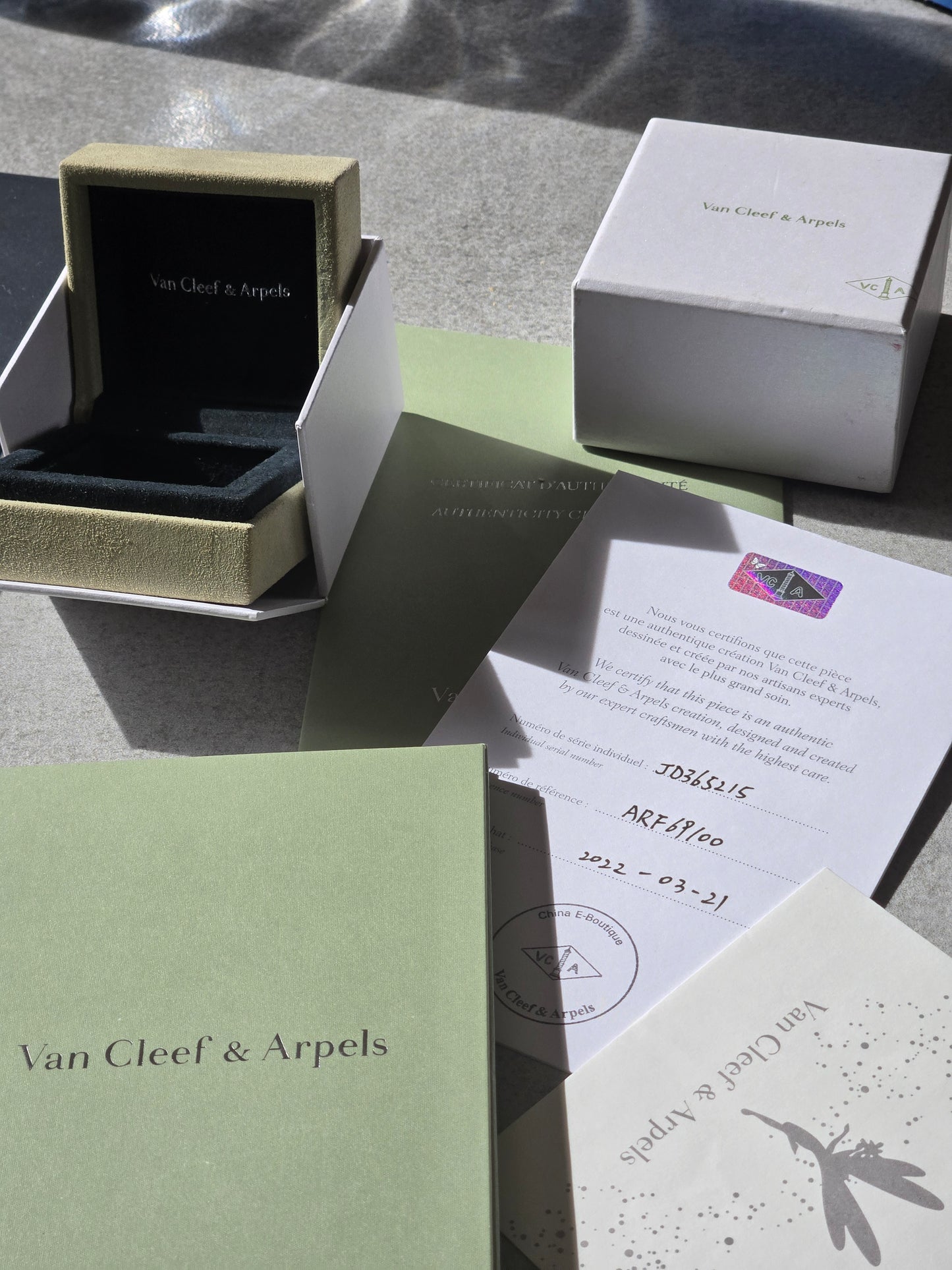 Van cleef & Arpels Sweet Alhambra collier