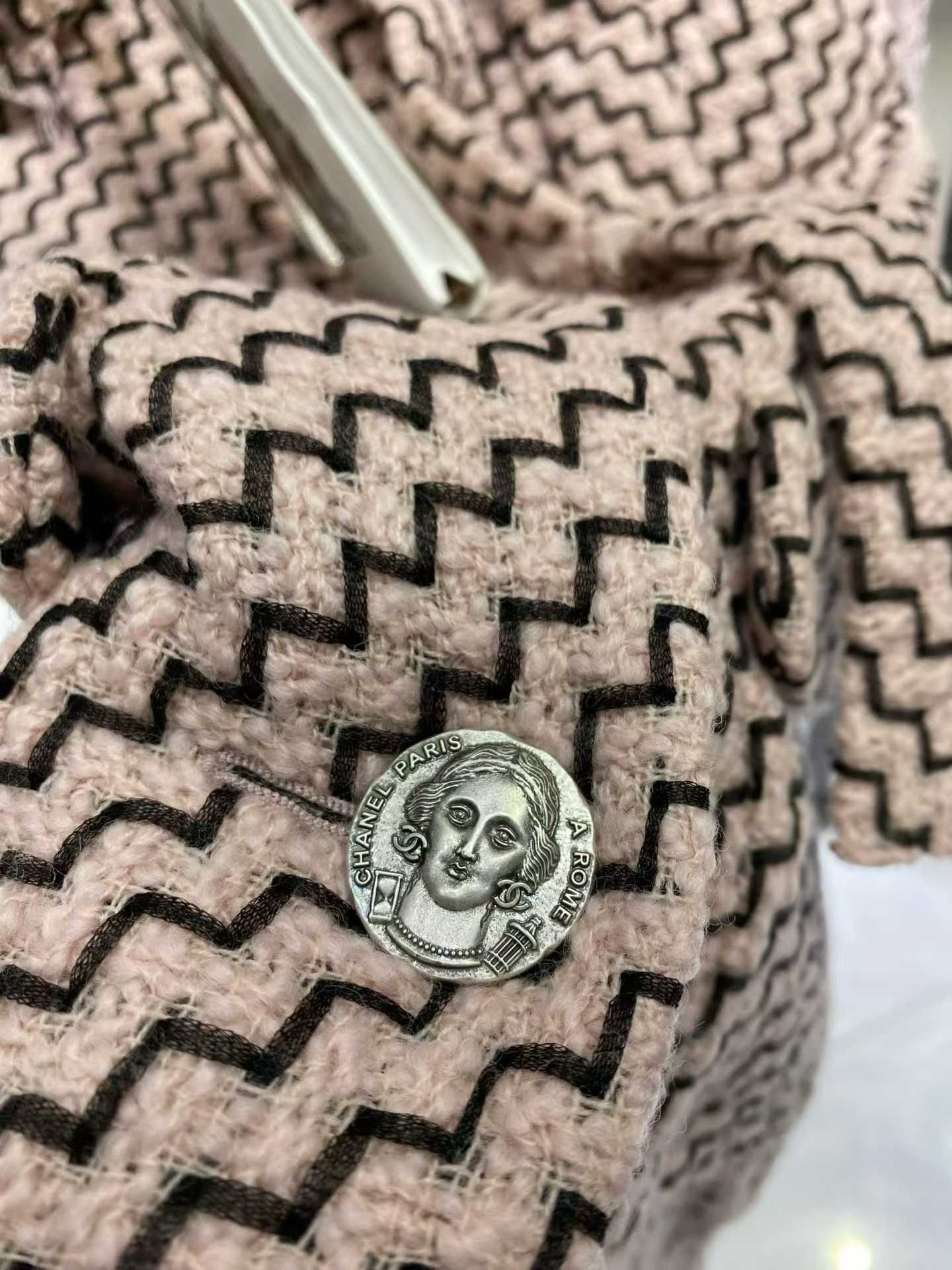 Chanel robe collection 16A