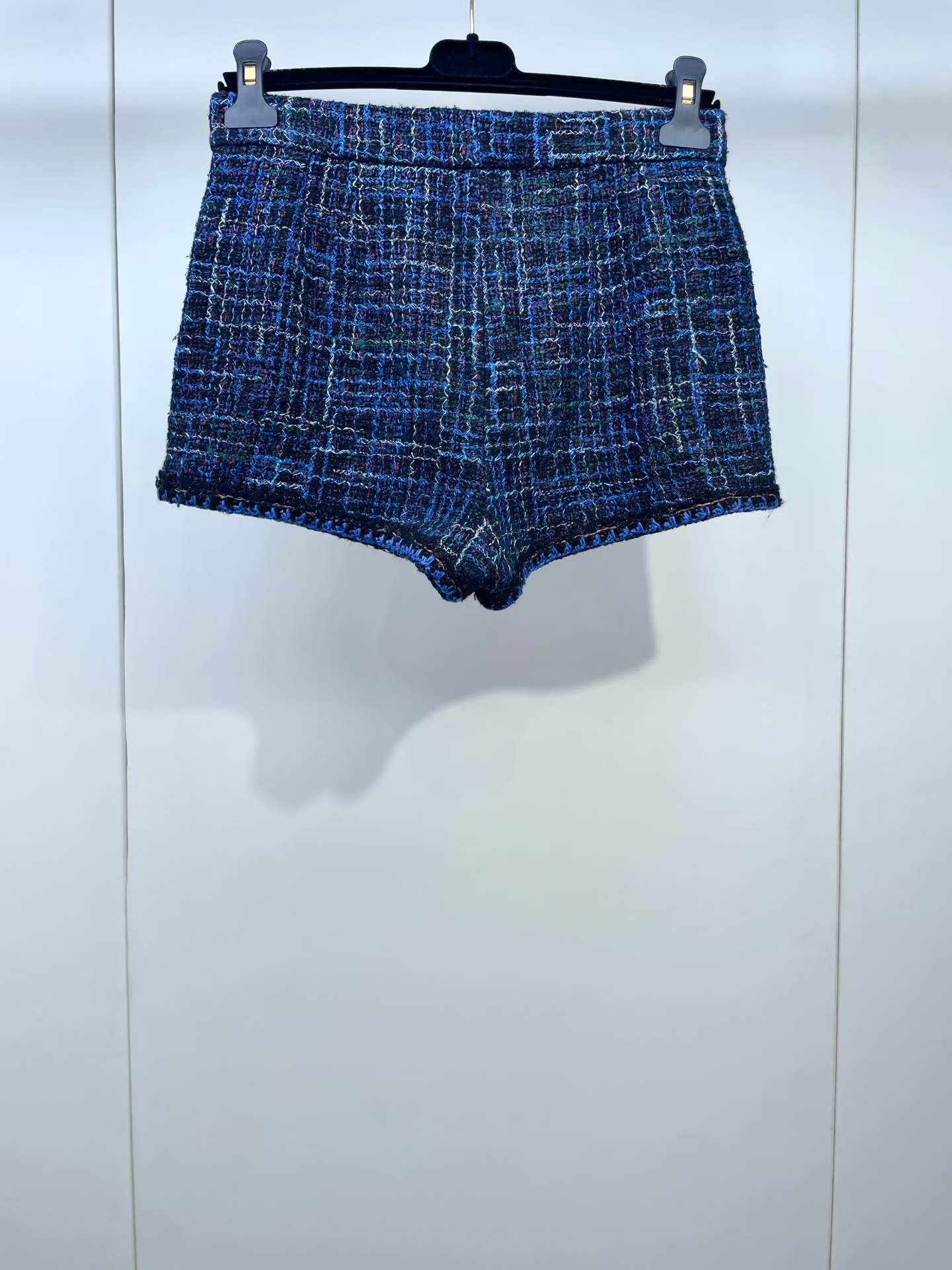 Short tweed Chanel