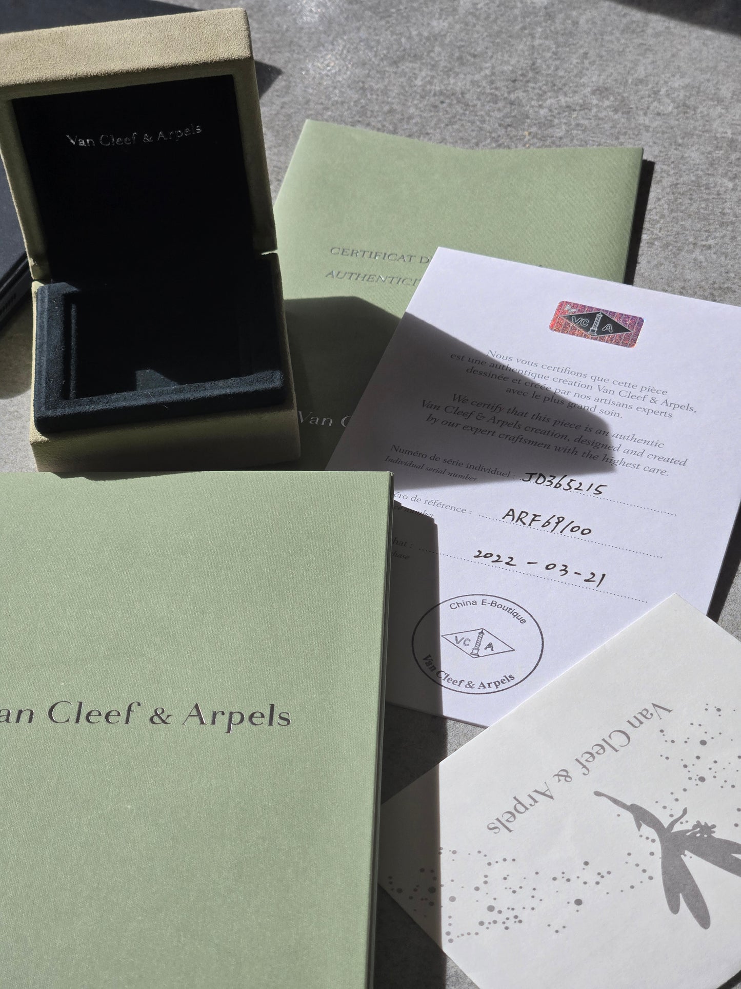 Van cleef &Arpels Sweet Alhambra collier