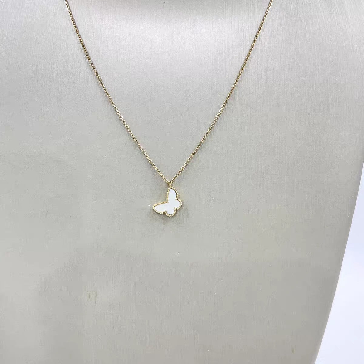 Van cleef & Arpels Sweet Alhambra collier