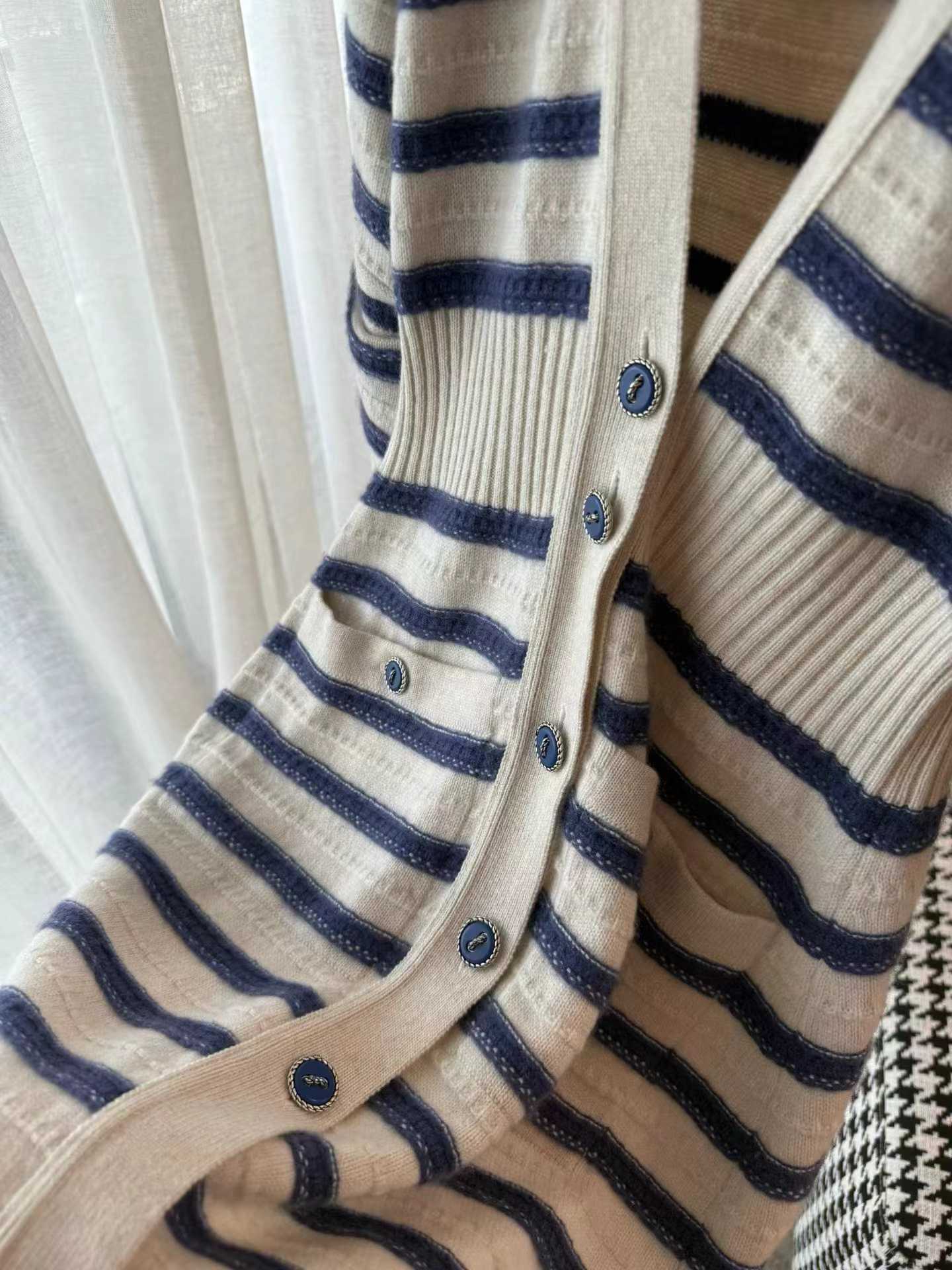 Chanel robe/cardigan