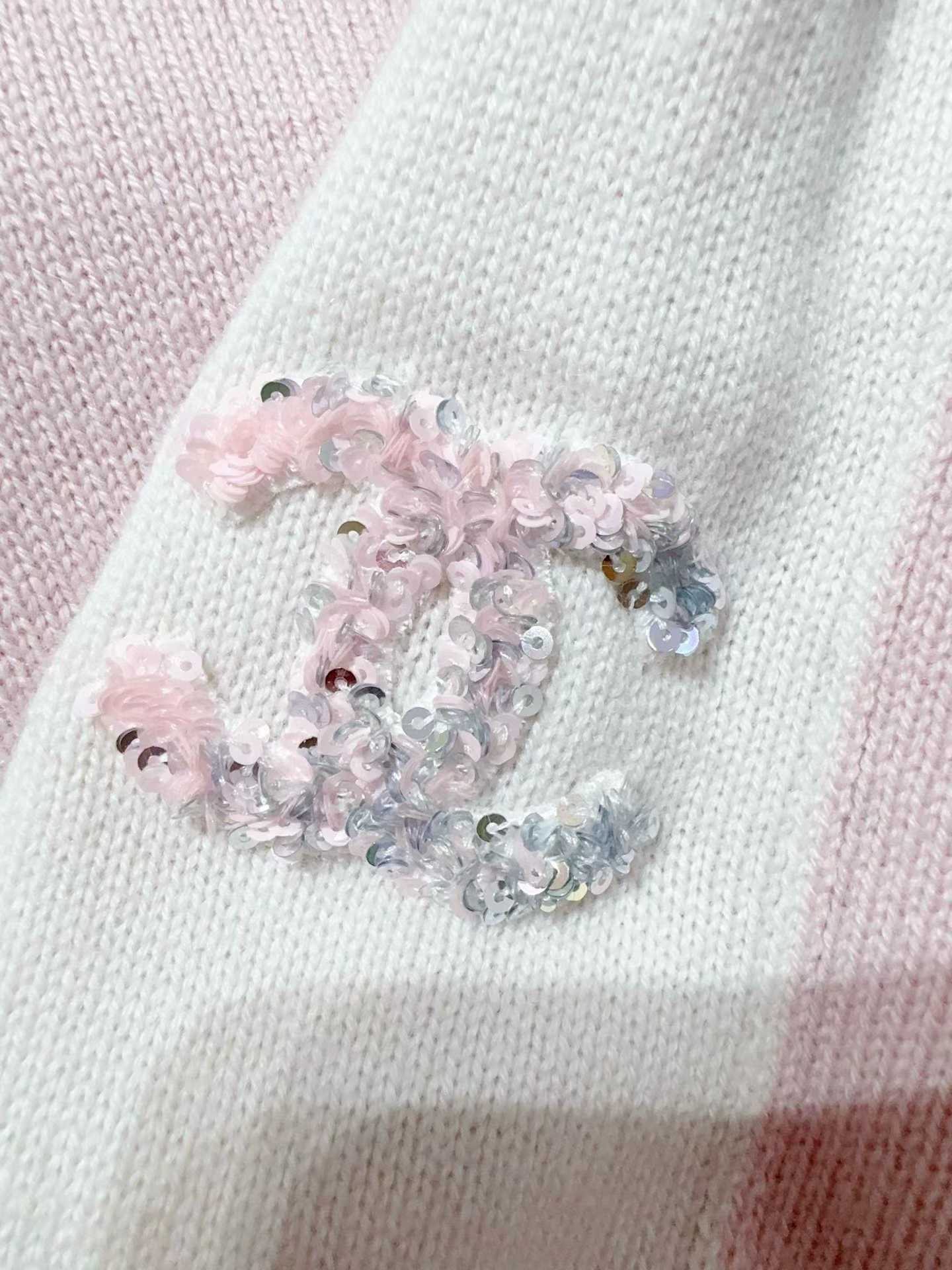 Chanel pull collection 24C