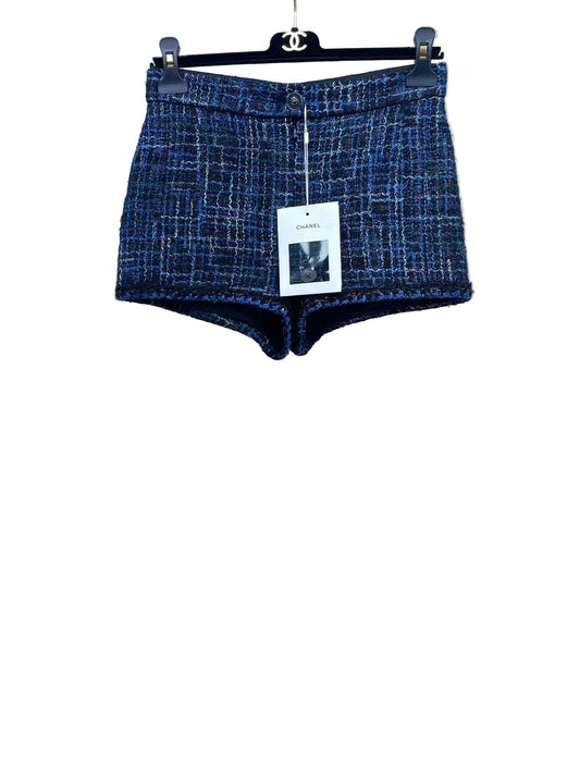 Short tweed Chanel
