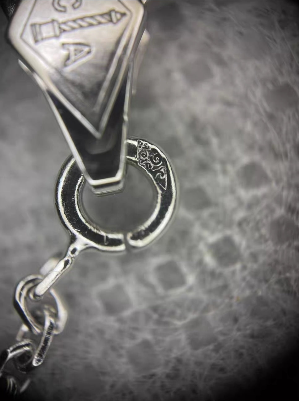 Van cleef& Arpels sweet Alhambra collier diamants