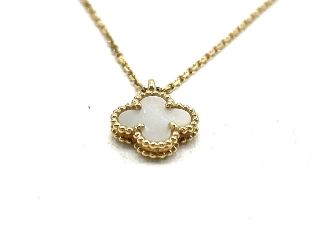 Van cleef& Arpels Sweet Alhambra collier