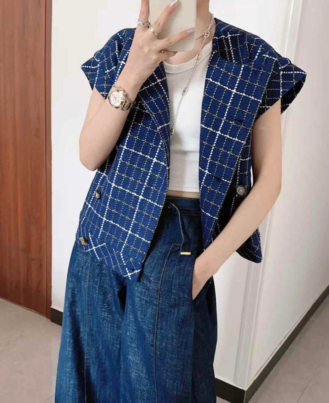 Chanel veste sans manche