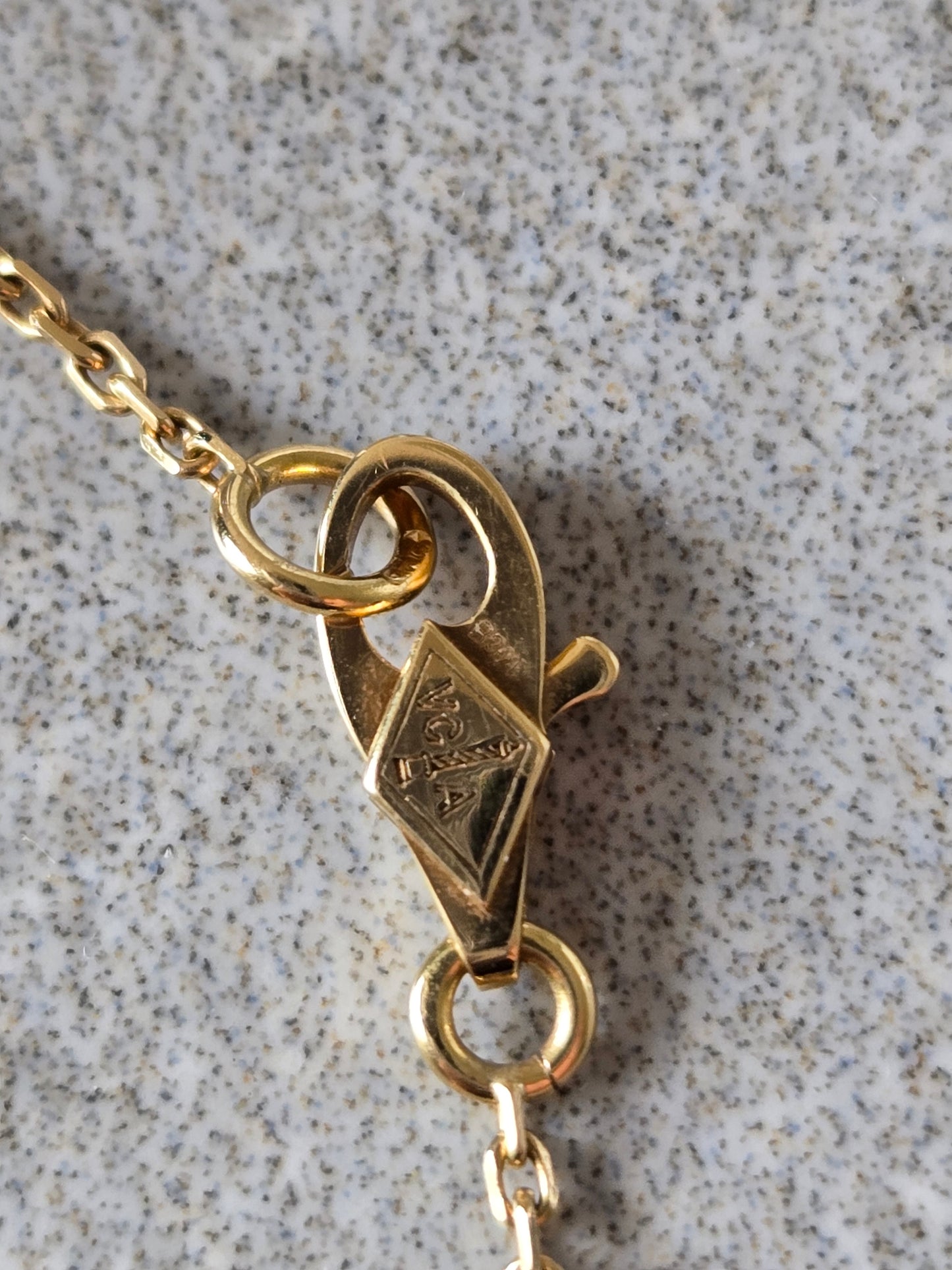 Van cleef &Arpels Sweet Alhambra collier